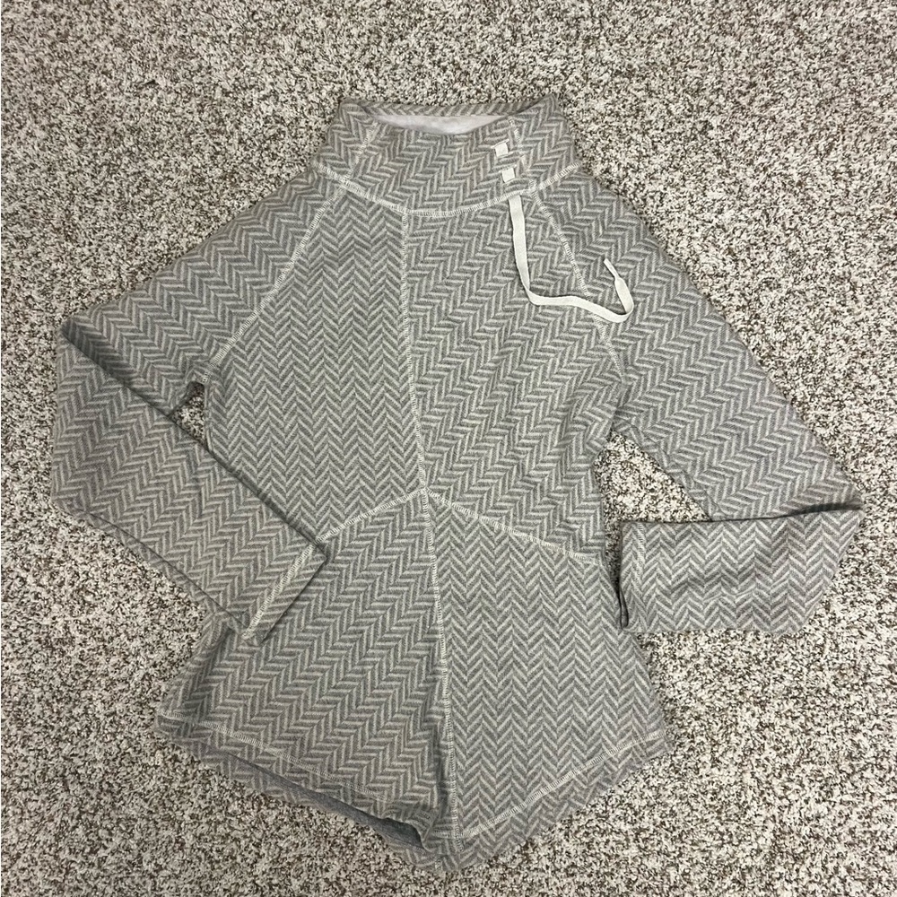 Prana Gray Knit Sweater/ Warm Long Sleeve